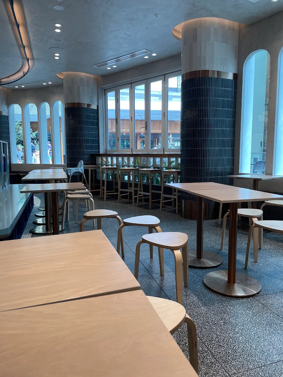 Vibe, Meet Fresh Chatswood