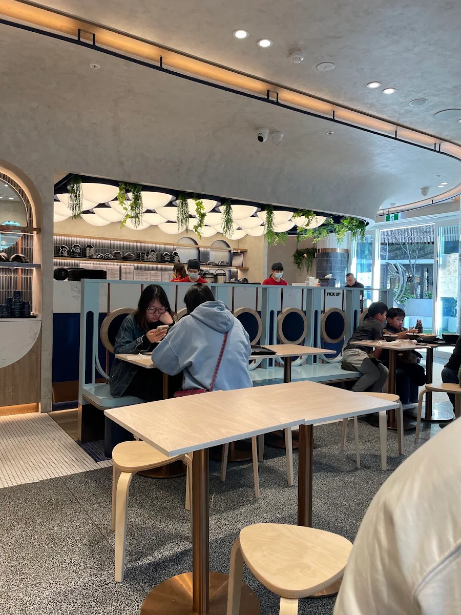 Vibe, Meet Fresh Chatswood