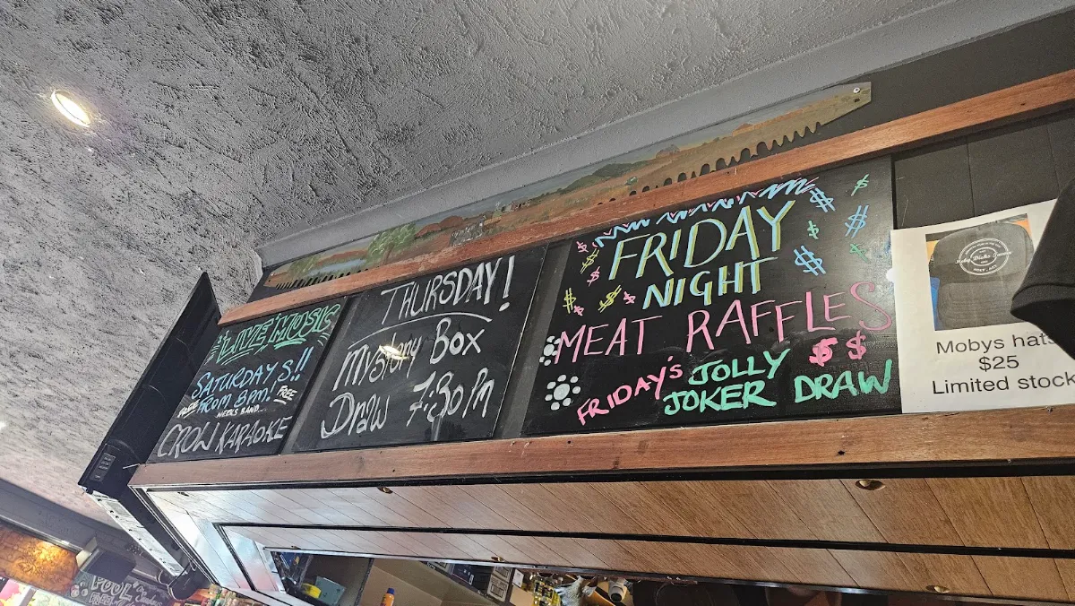 Menu, Moby Dicks Tavern