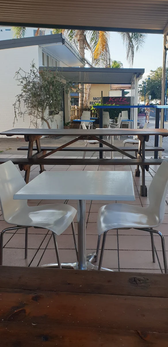 Vibe, Rj's Beach Cafe & Takeaway