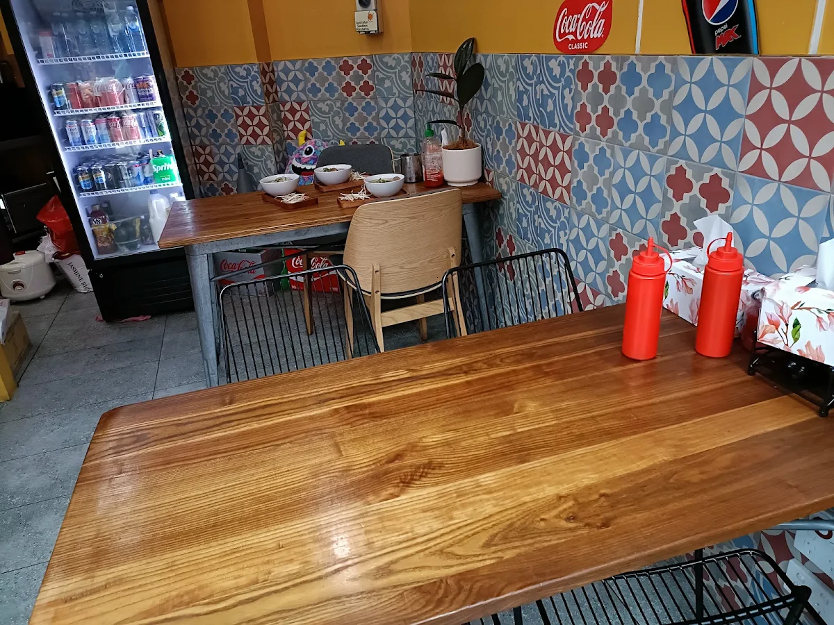 Vibe, Bánh Mì Southport