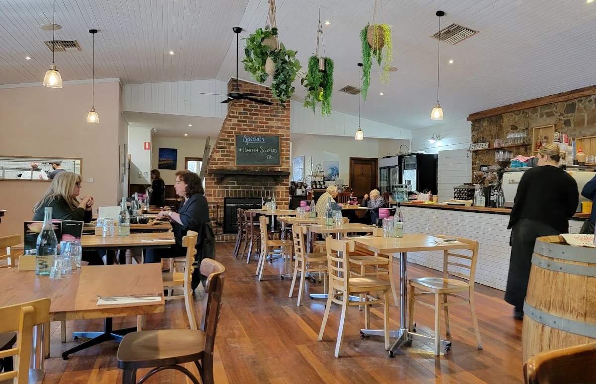 Vibe, Warrandyte Stonehouse Cafe