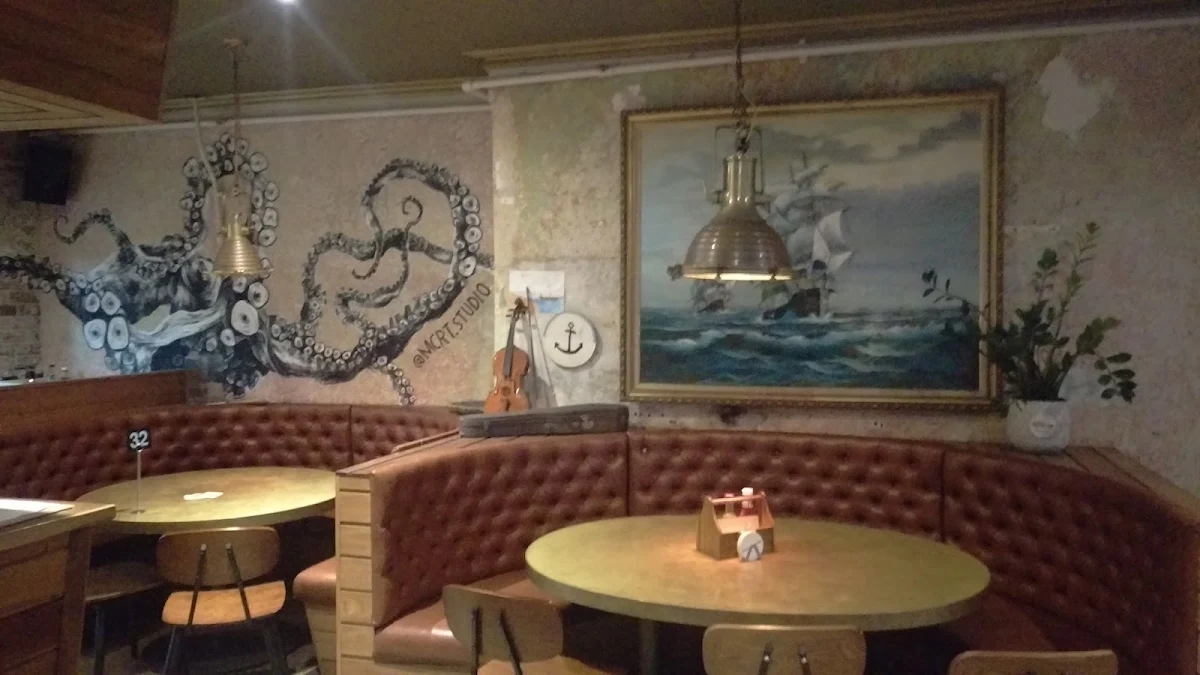 Vibe, Captain Cook Hotel Paddington