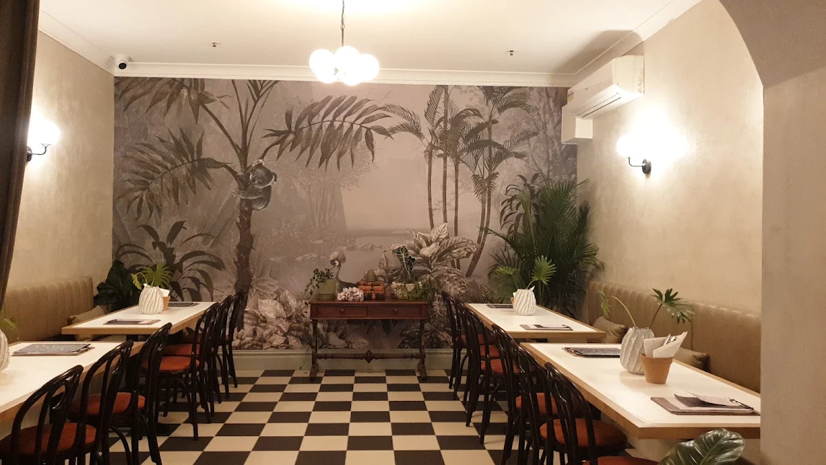 Vibe, Captain Cook Hotel Paddington