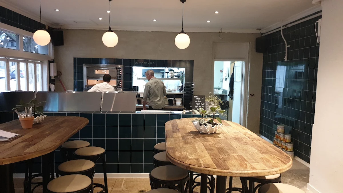 Vibe, Captain Cook Hotel Paddington
