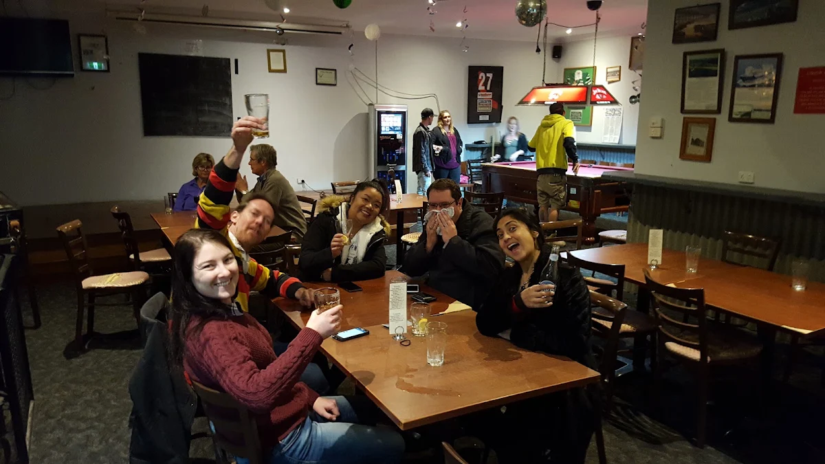 Vibe, Catho Pub ("Catherine Hill Bay Hotel")