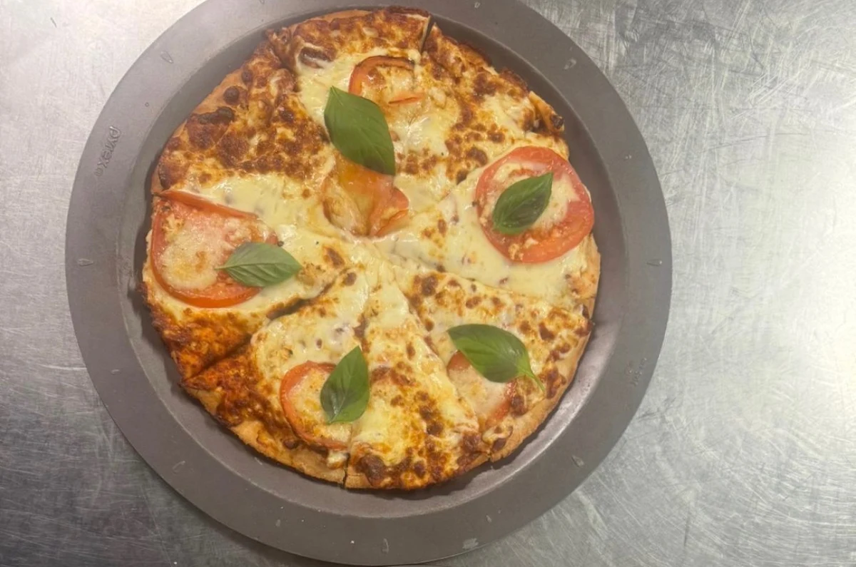 Food & drink, Panchos Pizza