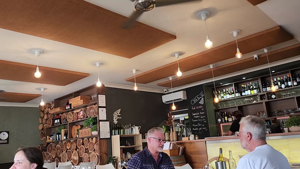 Vibe, The Wine Barrel