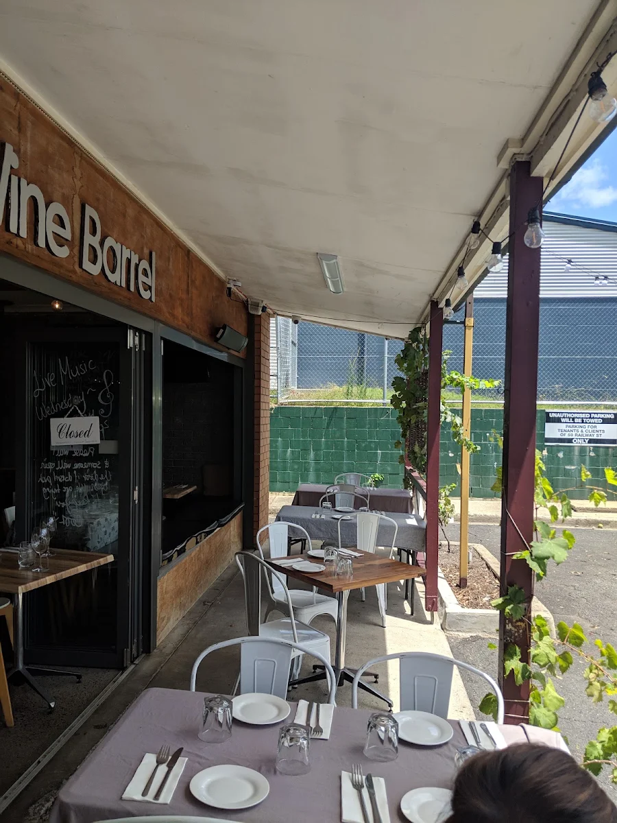 Vibe, The Wine Barrel
