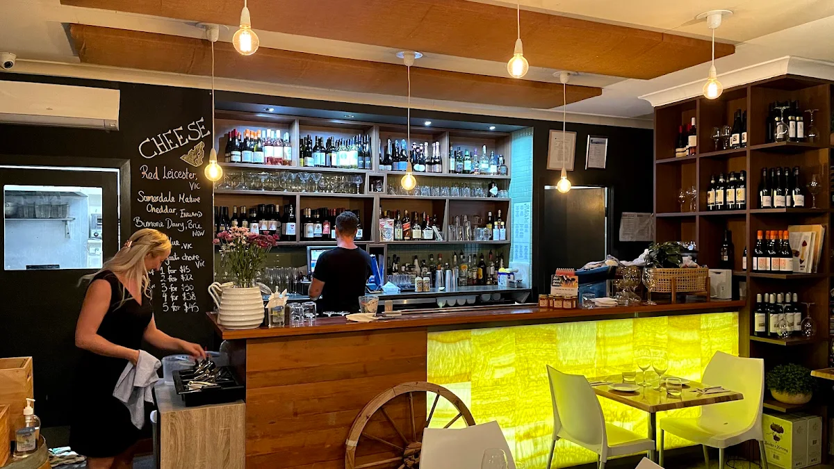Vibe, The Wine Barrel