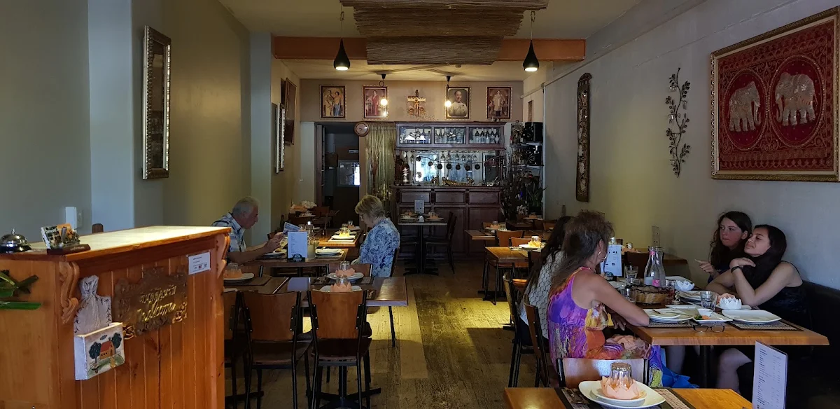 Vibe, Tamarind Thai Cusine