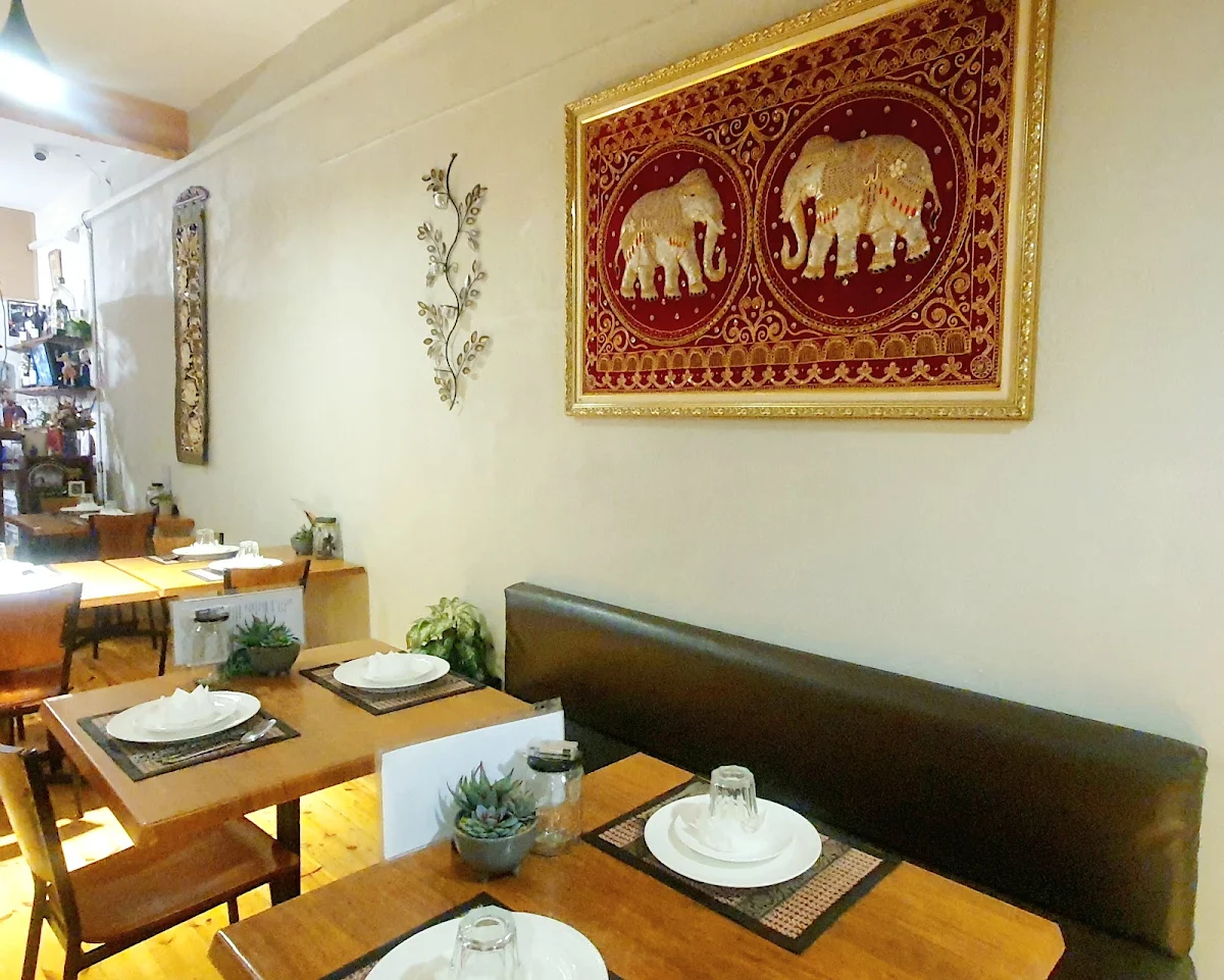 Vibe, Tamarind Thai Cusine