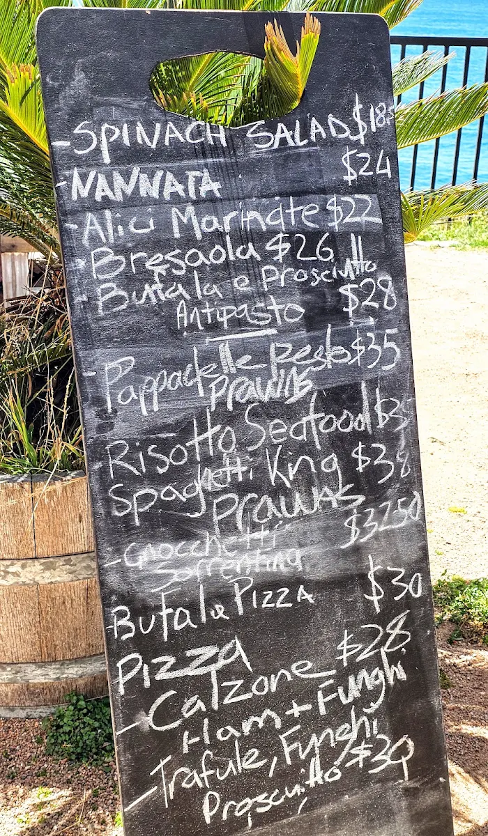 Menu, Lo Stretto Cafe Restaurant