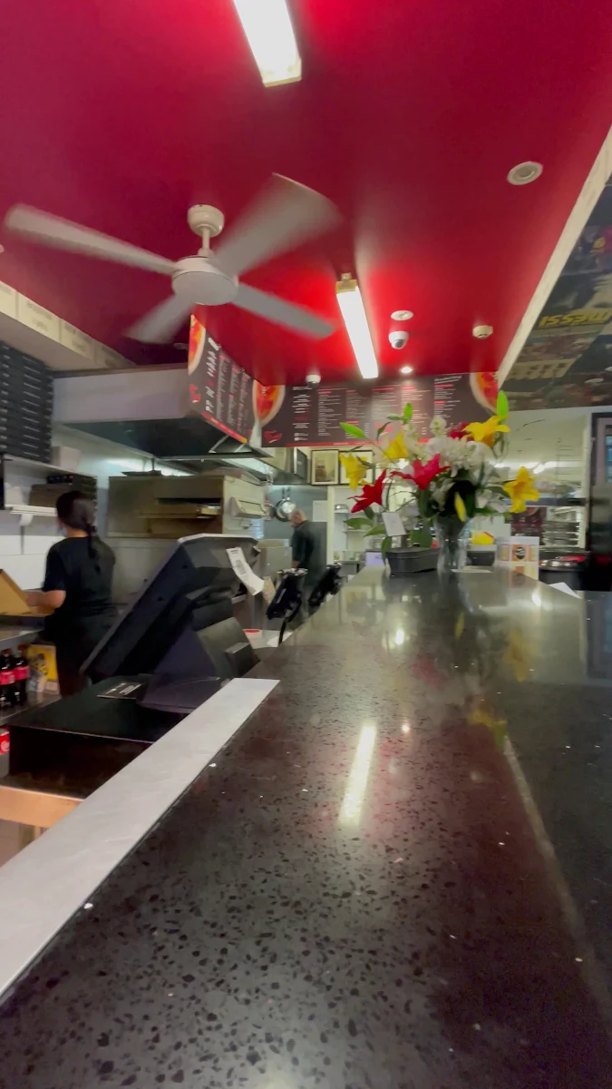 Vibe, Flames Pizza - St Kilda