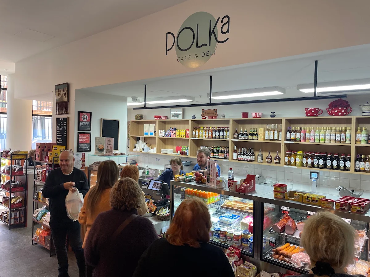 Vibe, Polka Café & Deli