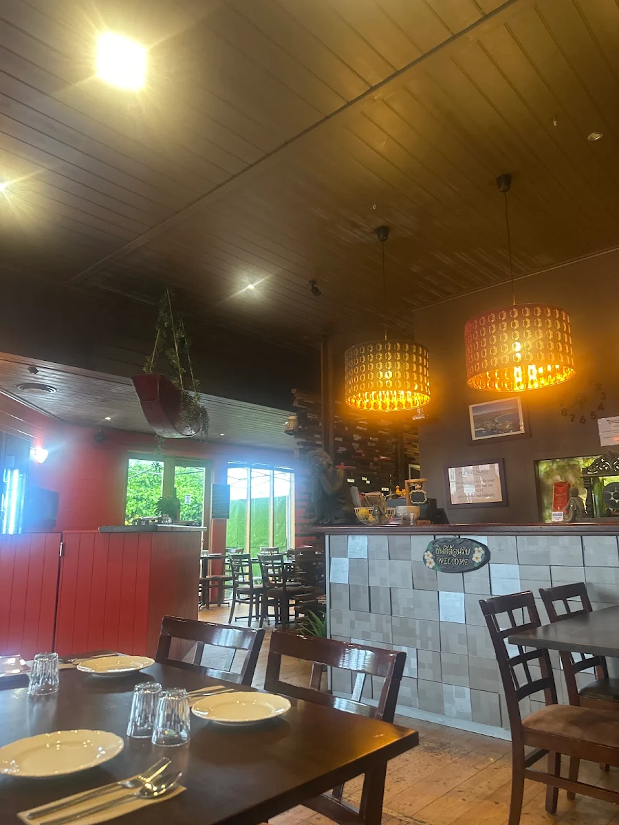 Vibe, Lemongrass Thai Port Fairy