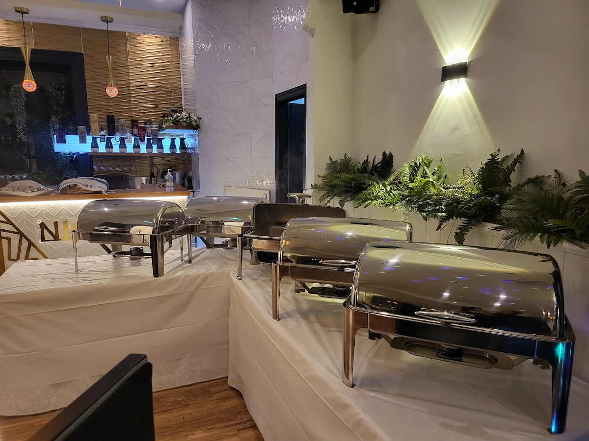 Vibe, Cairo By Nights Restaurant & Bar