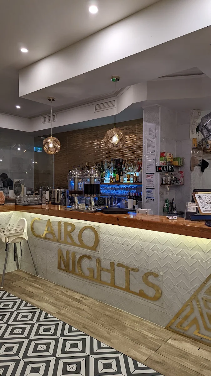Vibe, Cairo By Nights Restaurant & Bar