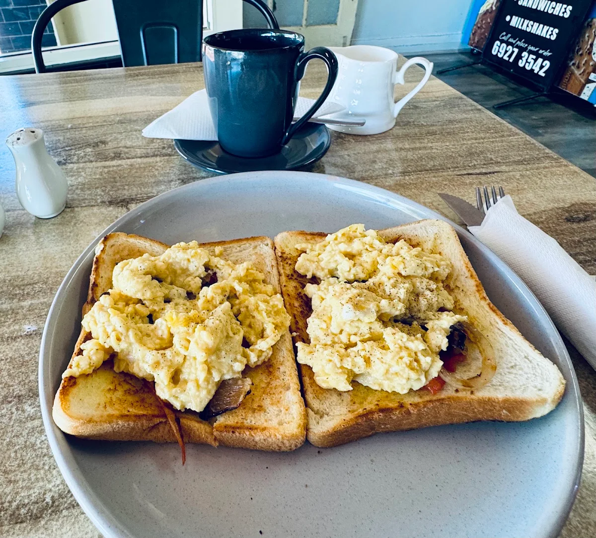 Food & drink, Bartys Cafe