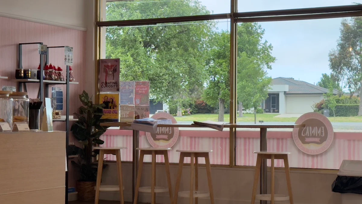 Vibe, Emma's Bakery Alfredton