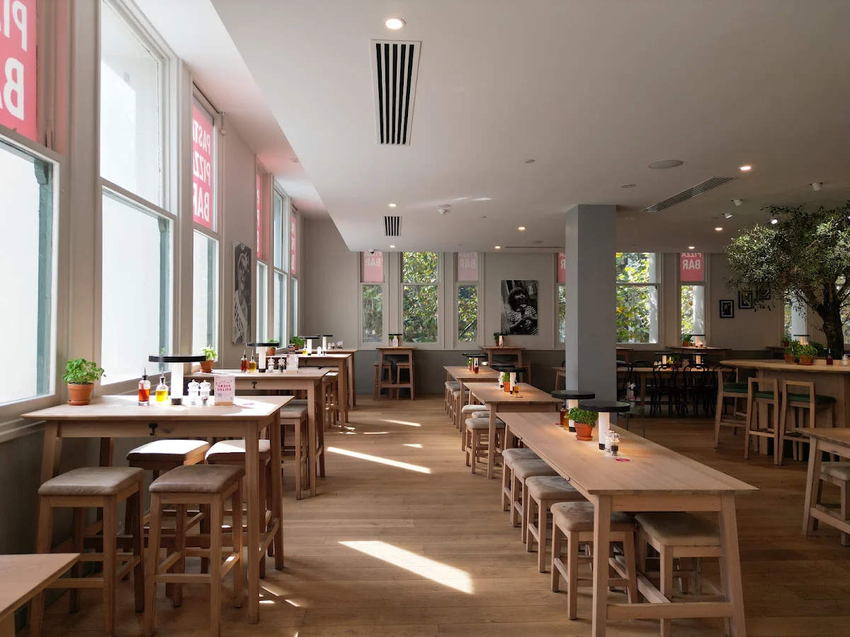 Vibe, Vapiano Bourke Street Mall