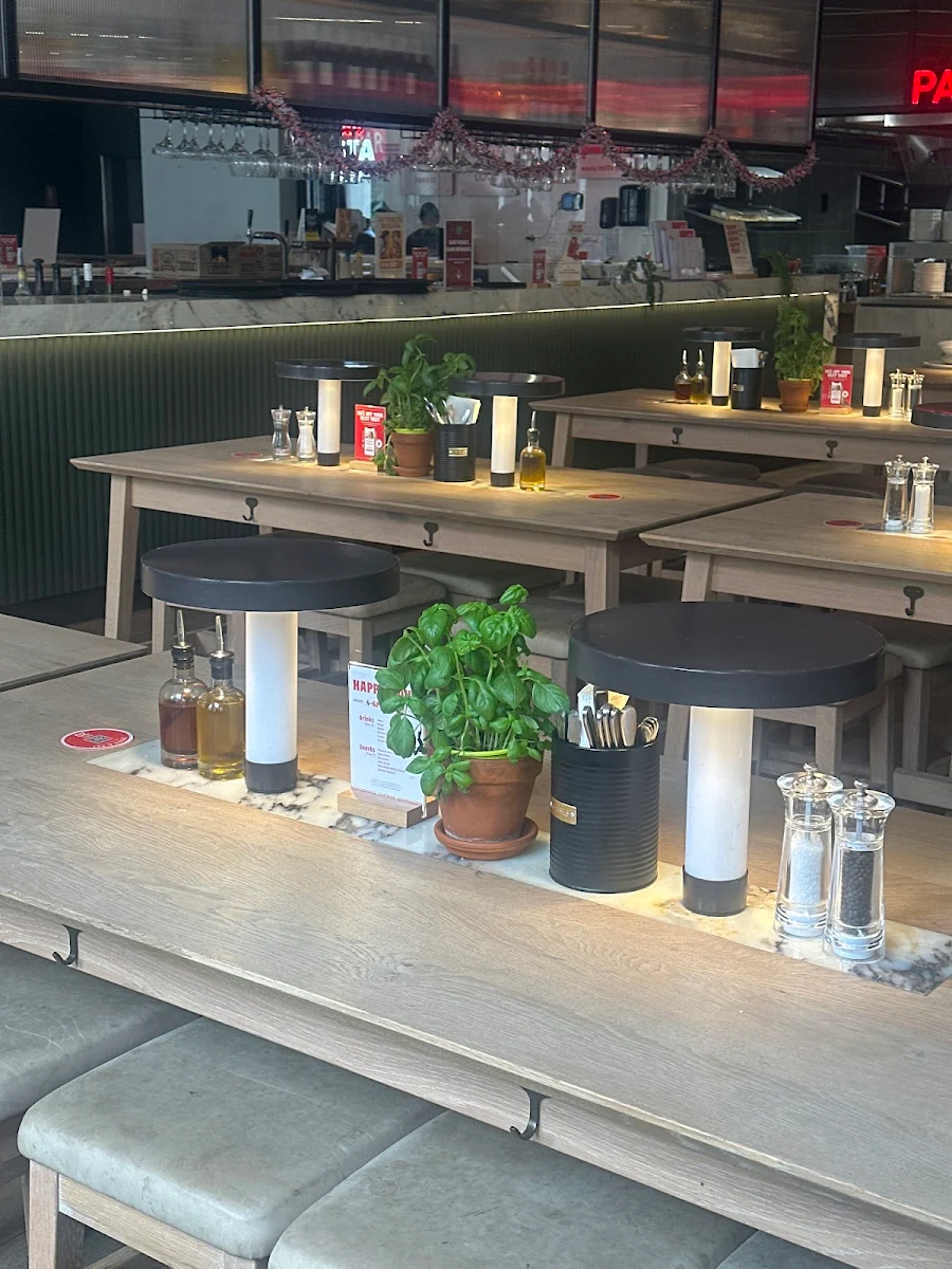 Vibe, Vapiano Bourke Street Mall
