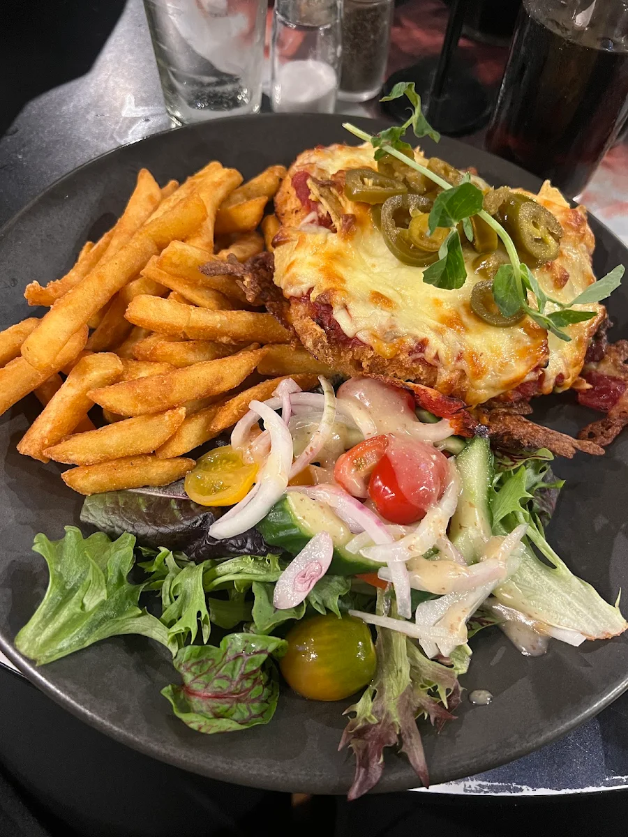 Food & drink, Valley Inn Hotel