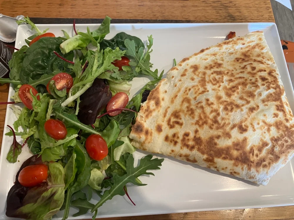 Food & drink, Waves Cafe