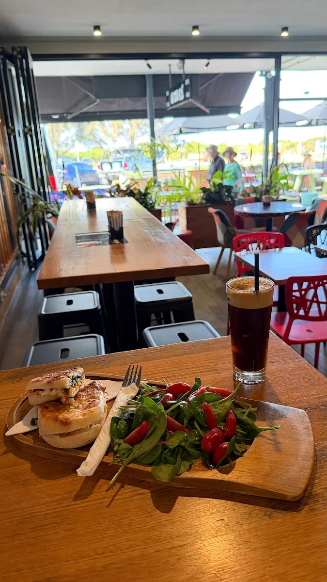 Food & drink, Waves Cafe