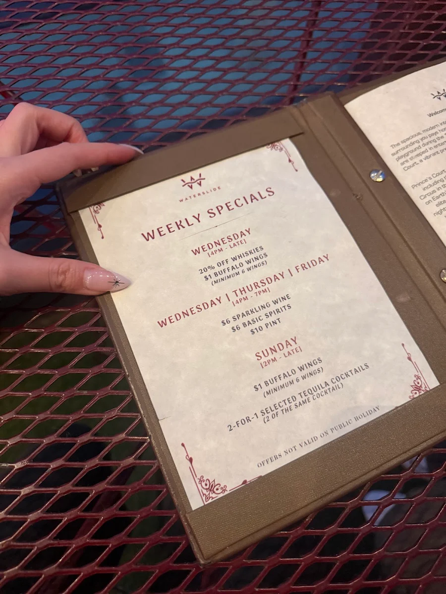 Menu, Waterslide Bar