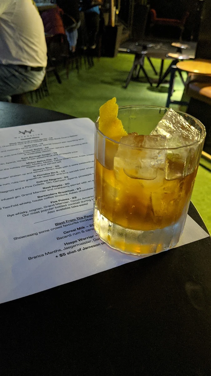 Menu, Waterslide Bar