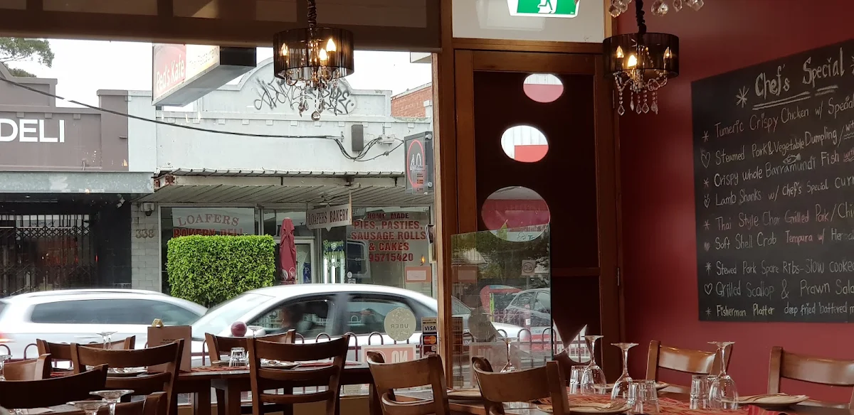 Vibe, Ped's Kafé Thai Restaurant