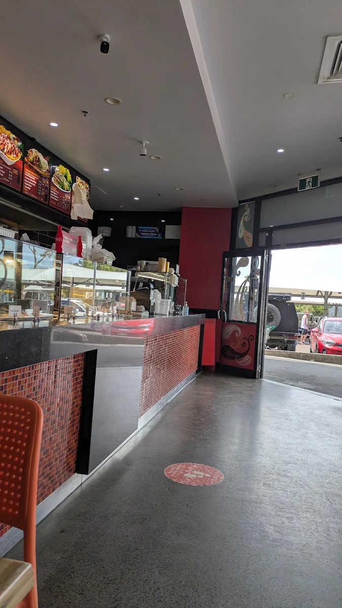 Vibe, Nargis Indian kebab lake haven