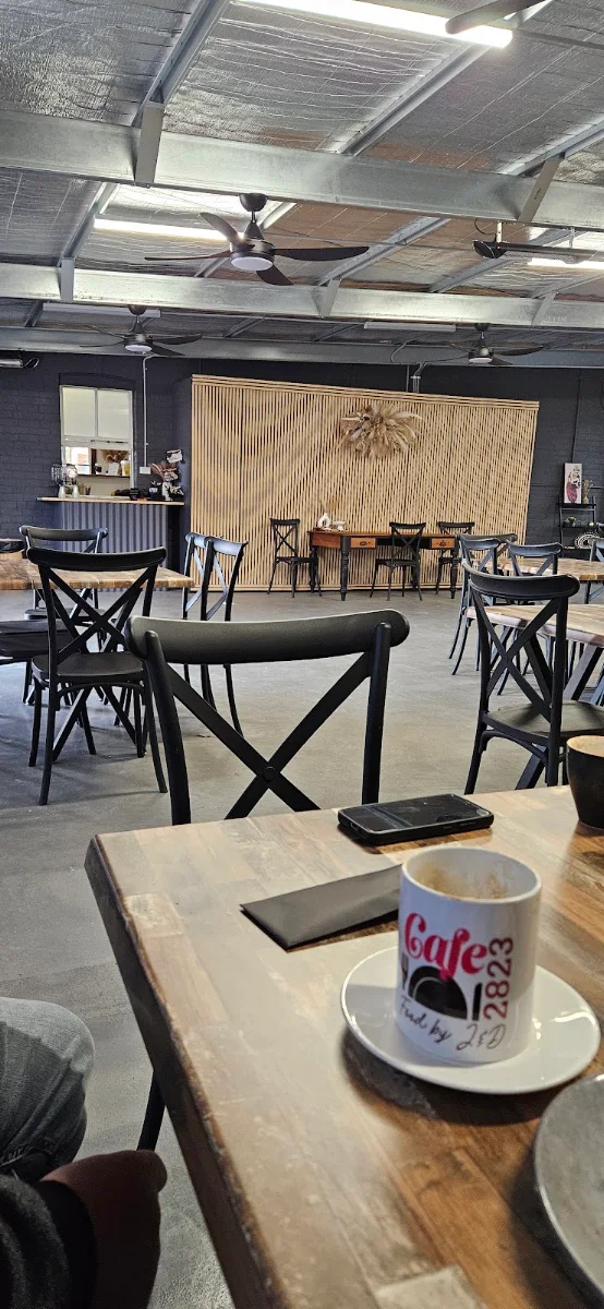 Vibe, Cafe 2823