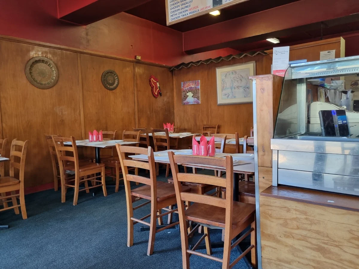 Vibe, Cromer Curry House