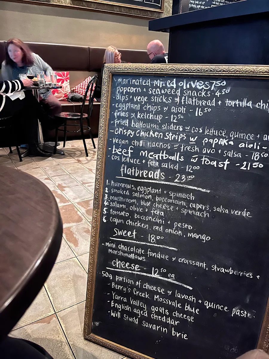 Menu, Cabinet Bar & Balcony