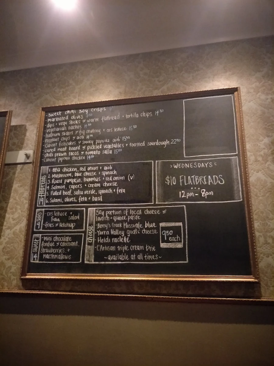 Menu, Cabinet Bar & Balcony