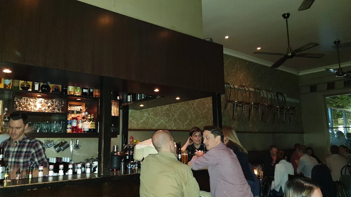 Vibe, Cabinet Bar & Balcony