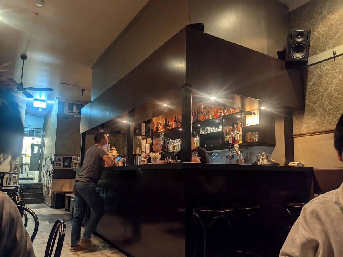 Vibe, Cabinet Bar & Balcony