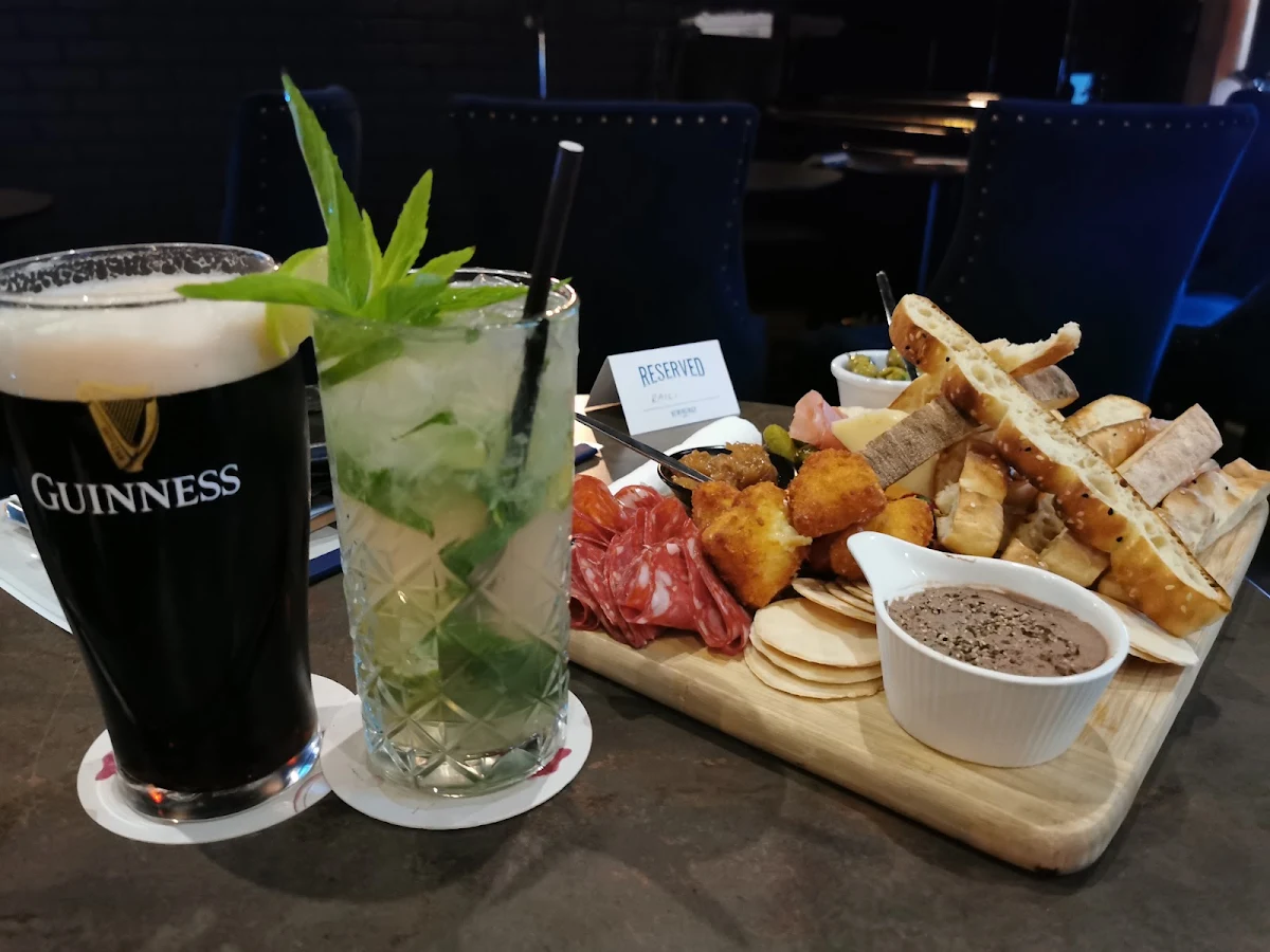 Food & drink, Hemingway & Co.