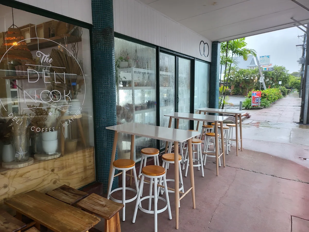 Vibe, The Deli Nook