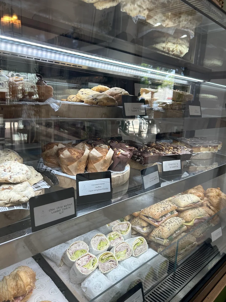 Vibe, The Deli Nook