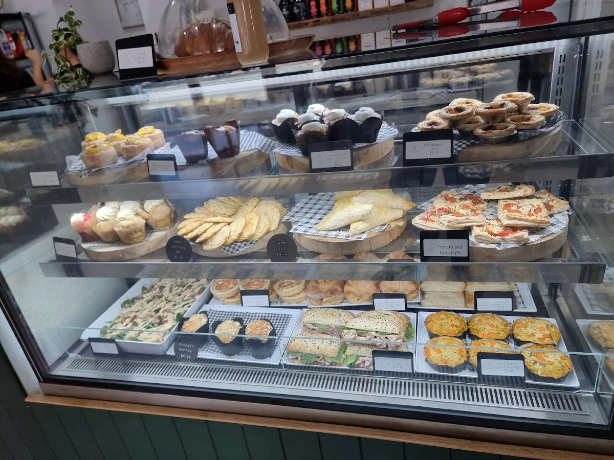 Vibe, The Deli Nook