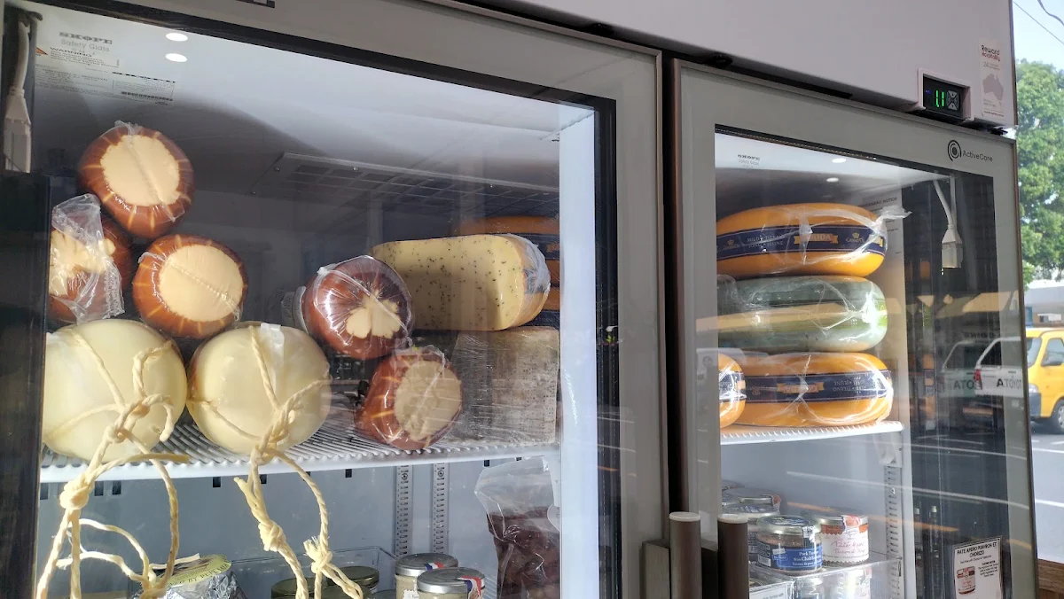 Vibe, The Deli Nook