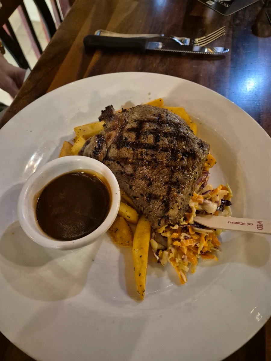 Food & drink, D'Arcy Arms