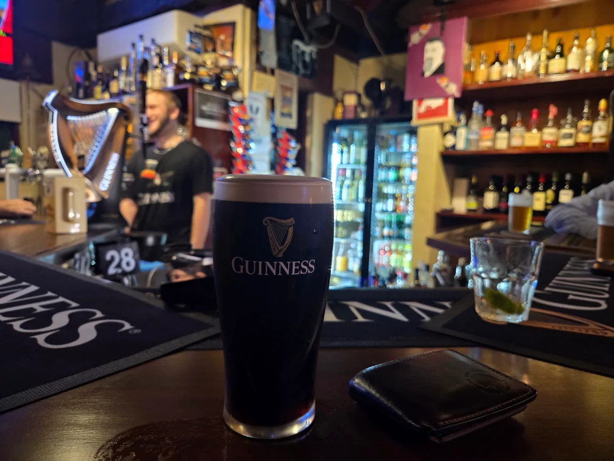 Vibe, D'Arcy Arms