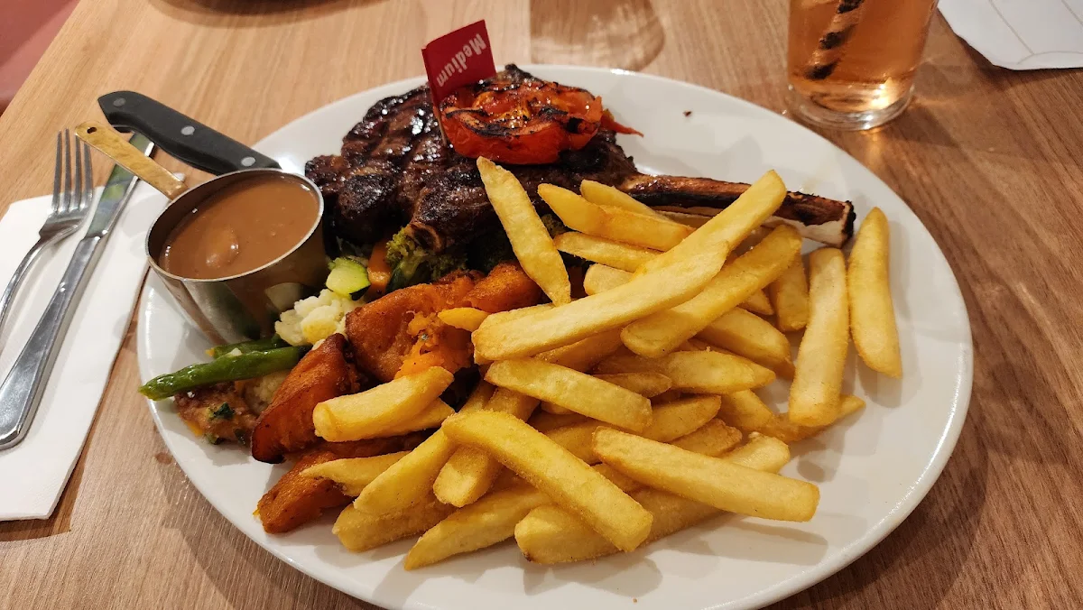Food & drink, Pink Hill Hotel Bistro