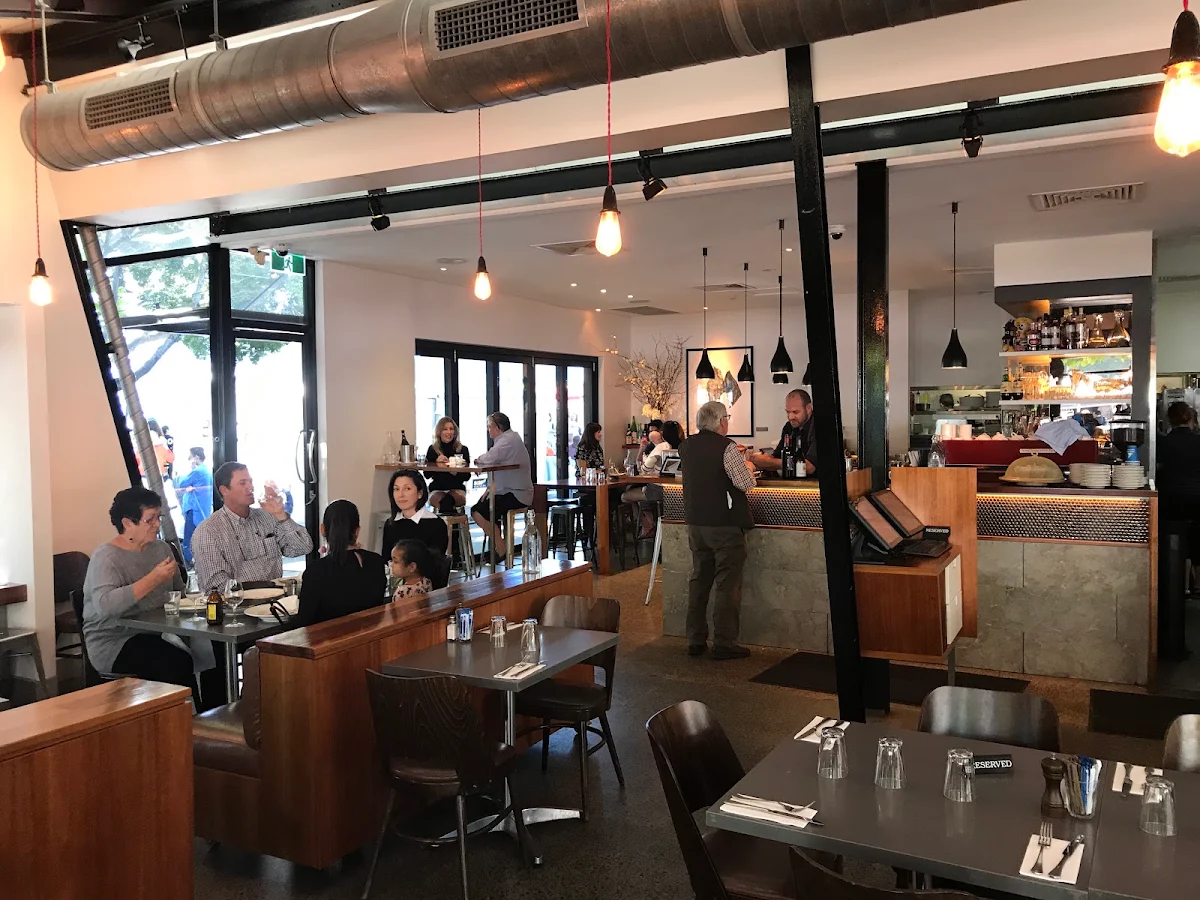 Vibe, Harveys