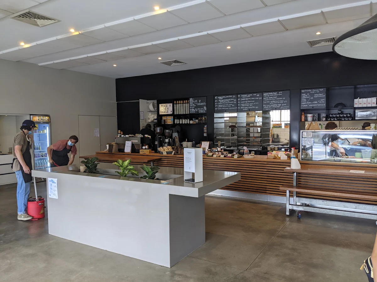 Vibe, Huff Bagelry Mentone
