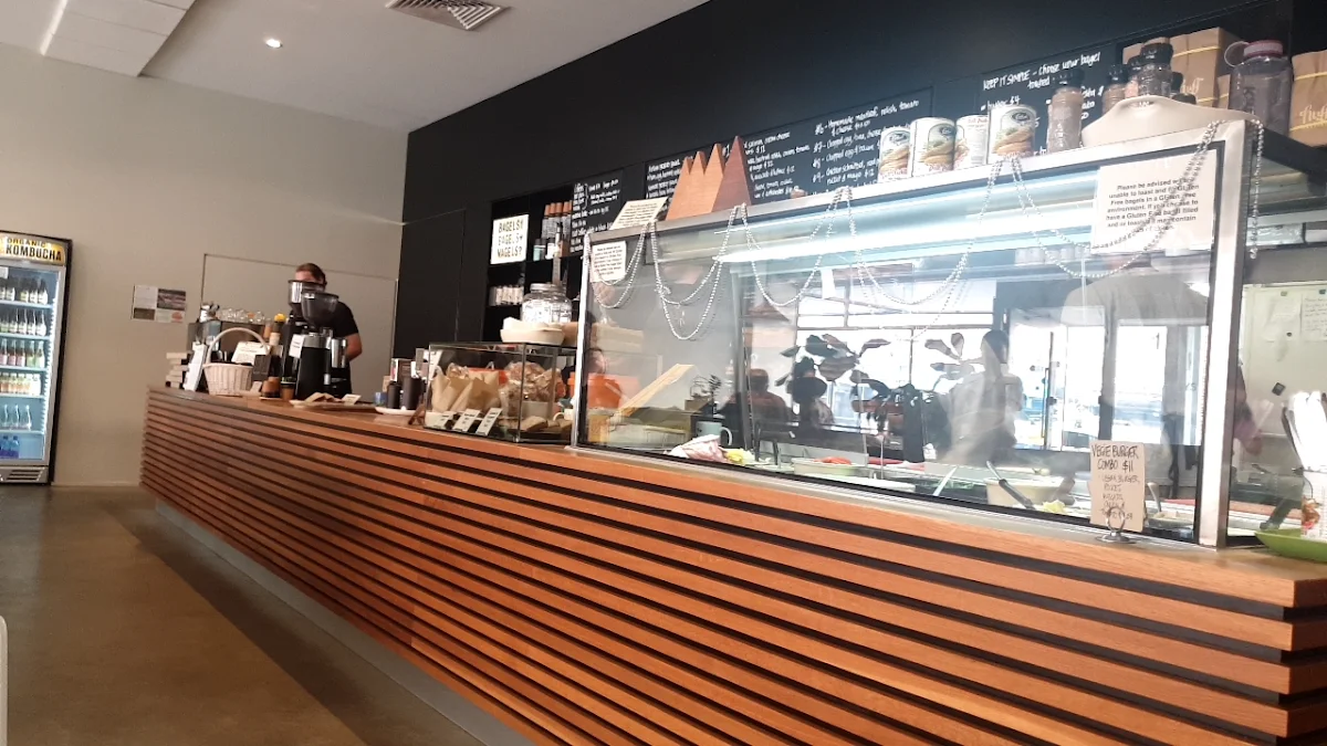 Vibe, Huff Bagelry Mentone